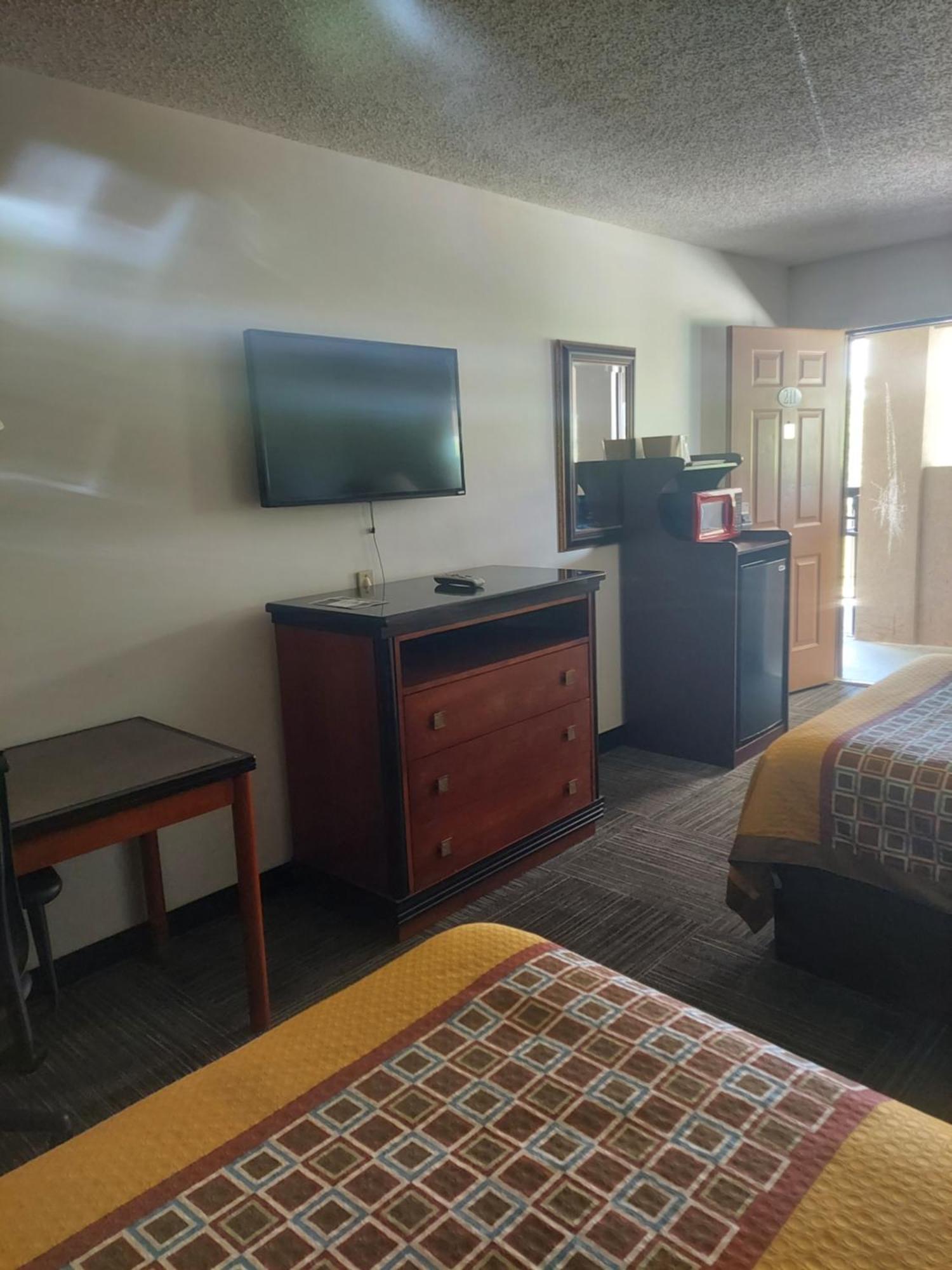 Suburban Inn Jeffersonville Kültér fotó